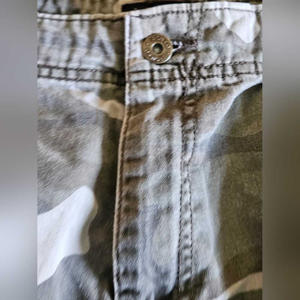 Iron Co. Men's Camouflage Cargo Shorts Size 38 - Picture 5 of 8